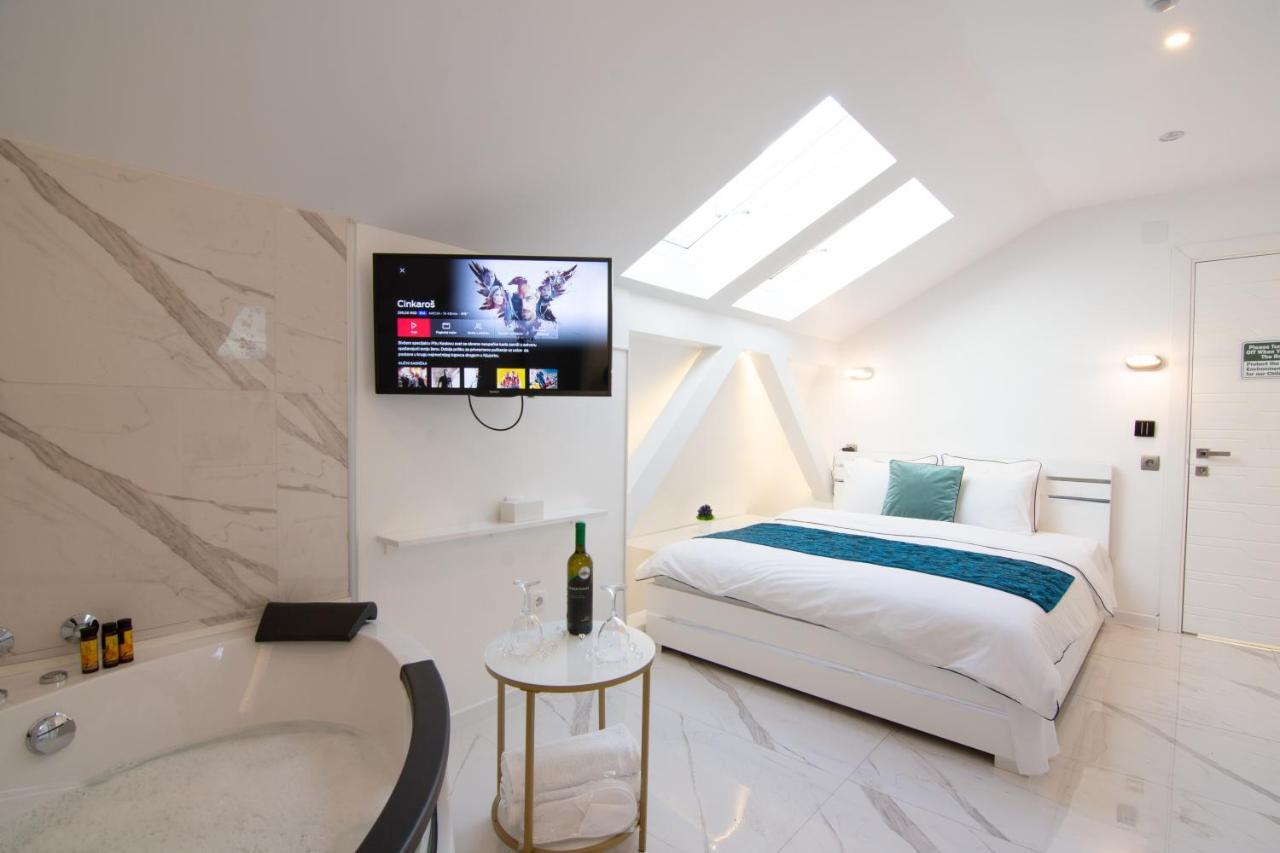 Lumiere Luxe Suites ベオグラード エクステリア 写真